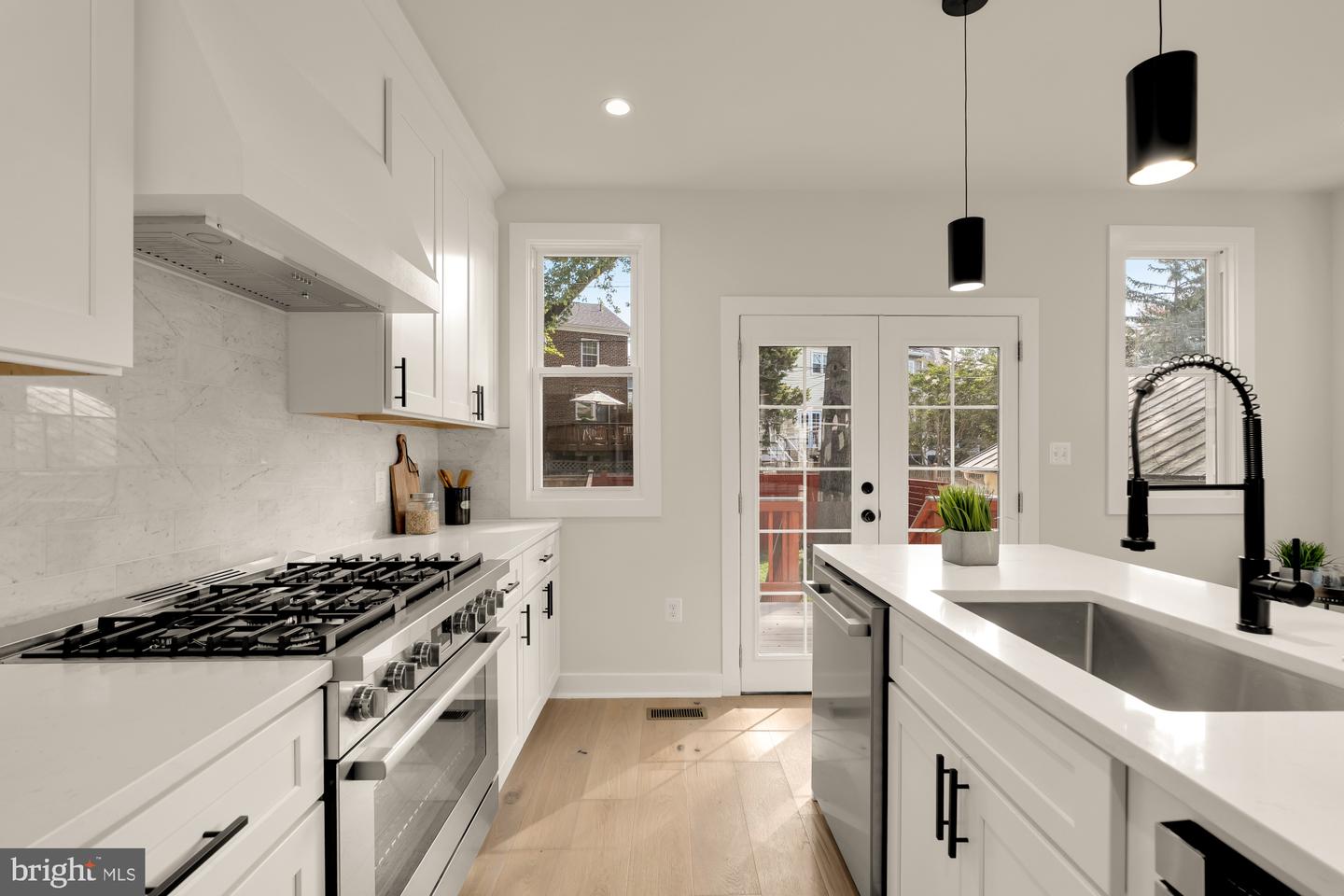 5331 42ND ST NW, WASHINGTON, District Of Columbia 20015, 4 Bedrooms Bedrooms, ,3 BathroomsBathrooms,Residential,For sale,5331 42ND ST NW,DCDC2227728 MLS # DCDC2227728