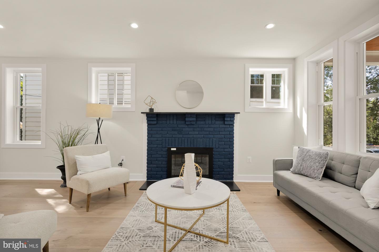 5331 42ND ST NW, WASHINGTON, District Of Columbia 20015, 4 Bedrooms Bedrooms, ,3 BathroomsBathrooms,Residential,For sale,5331 42ND ST NW,DCDC2227728 MLS # DCDC2227728