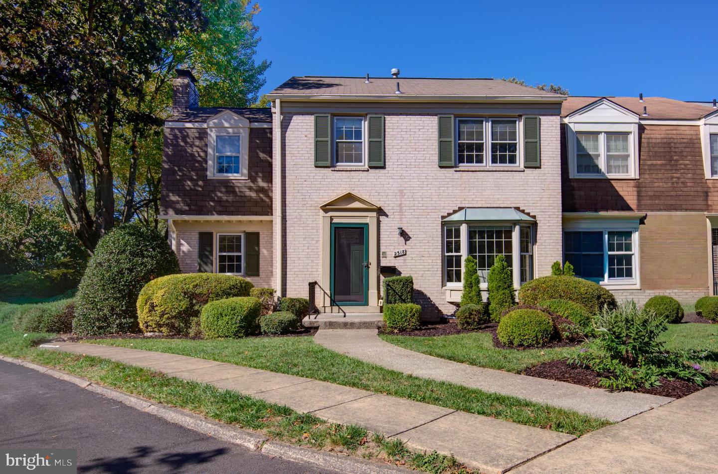 2318 WHEYSTONE CT, VIENNA, Virginia 22182, 4 Bedrooms Bedrooms, ,3 BathroomsBathrooms,Residential,For sale,2318 WHEYSTONE CT,VAFX2275194 MLS # VAFX2275194