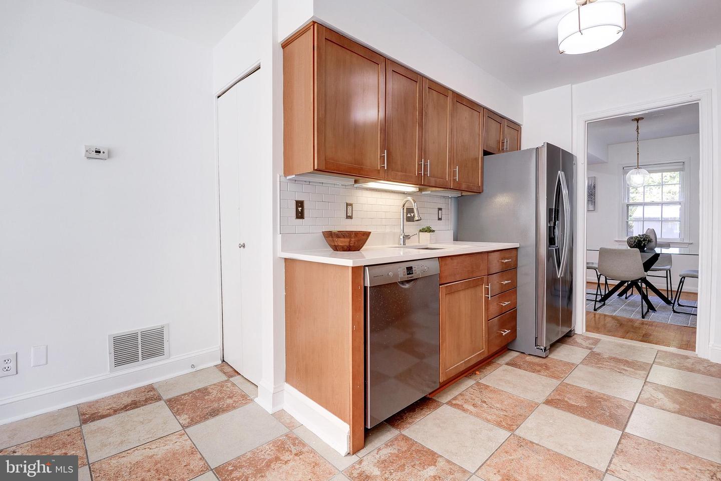 2318 WHEYSTONE CT, VIENNA, Virginia 22182, 4 Bedrooms Bedrooms, ,3 BathroomsBathrooms,Residential,For sale,2318 WHEYSTONE CT,VAFX2275194 MLS # VAFX2275194
