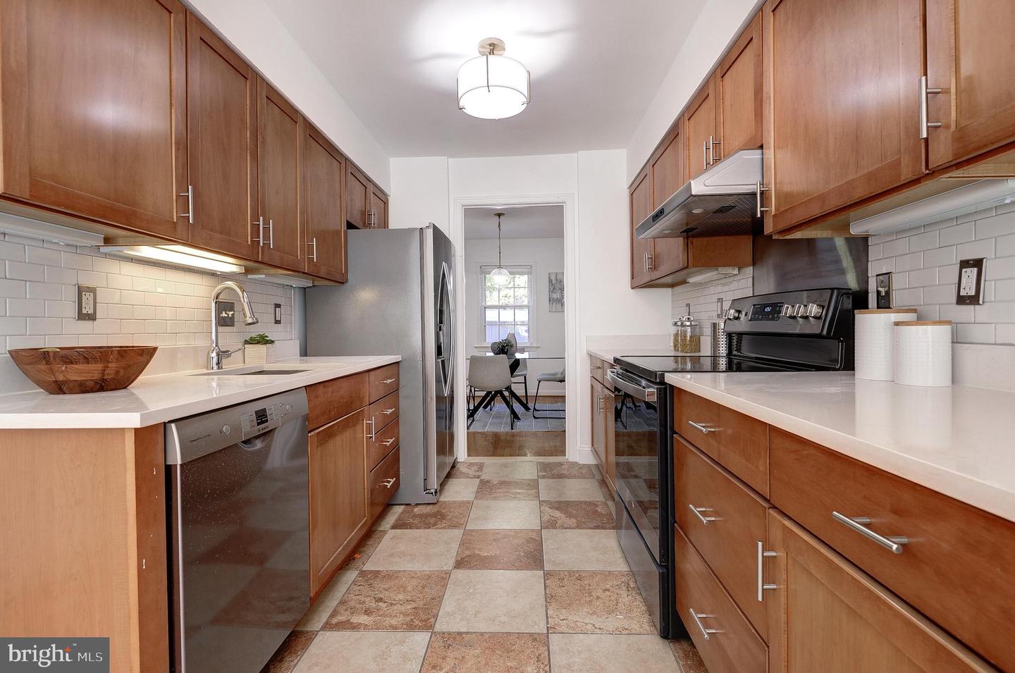 2318 WHEYSTONE CT, VIENNA, Virginia 22182, 4 Bedrooms Bedrooms, ,3 BathroomsBathrooms,Residential,For sale,2318 WHEYSTONE CT,VAFX2275194 MLS # VAFX2275194