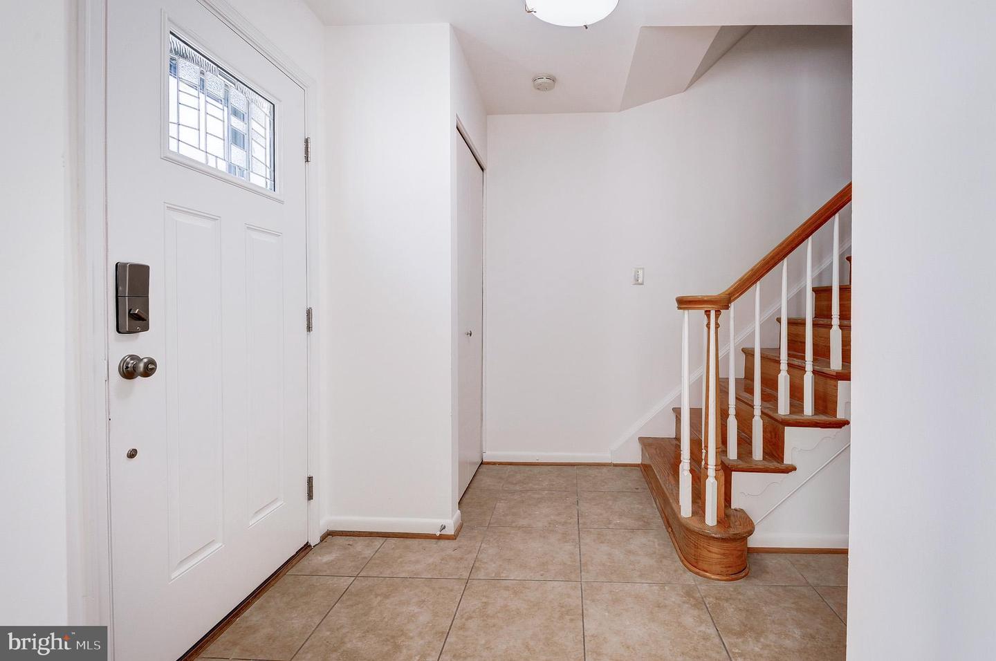 2318 WHEYSTONE CT, VIENNA, Virginia 22182, 4 Bedrooms Bedrooms, ,3 BathroomsBathrooms,Residential,For sale,2318 WHEYSTONE CT,VAFX2275194 MLS # VAFX2275194