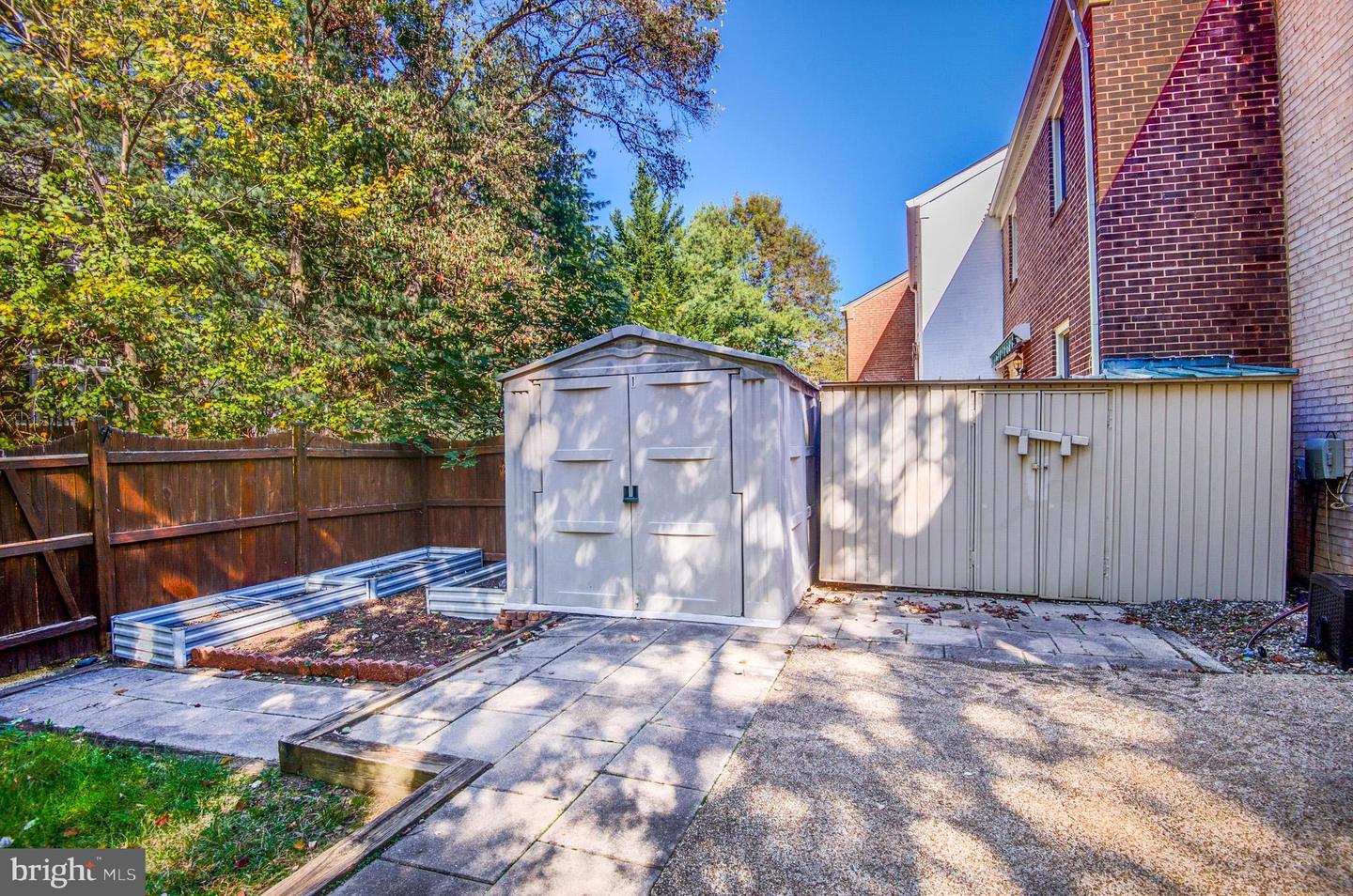 2318 WHEYSTONE CT, VIENNA, Virginia 22182, 4 Bedrooms Bedrooms, ,3 BathroomsBathrooms,Residential,For sale,2318 WHEYSTONE CT,VAFX2275194 MLS # VAFX2275194