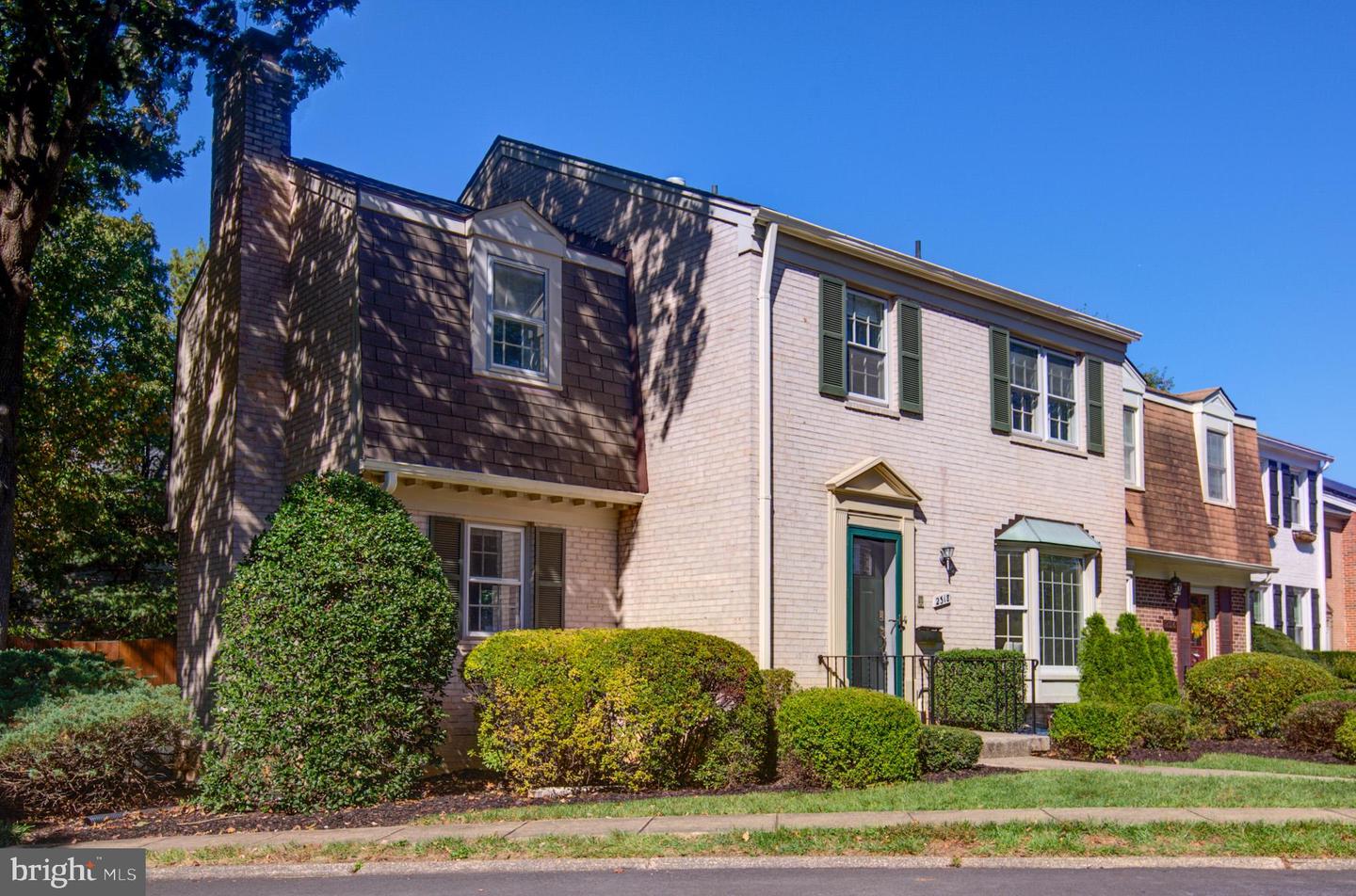 2318 WHEYSTONE CT, VIENNA, Virginia 22182, 4 Bedrooms Bedrooms, ,3 BathroomsBathrooms,Residential,For sale,2318 WHEYSTONE CT,VAFX2275194 MLS # VAFX2275194