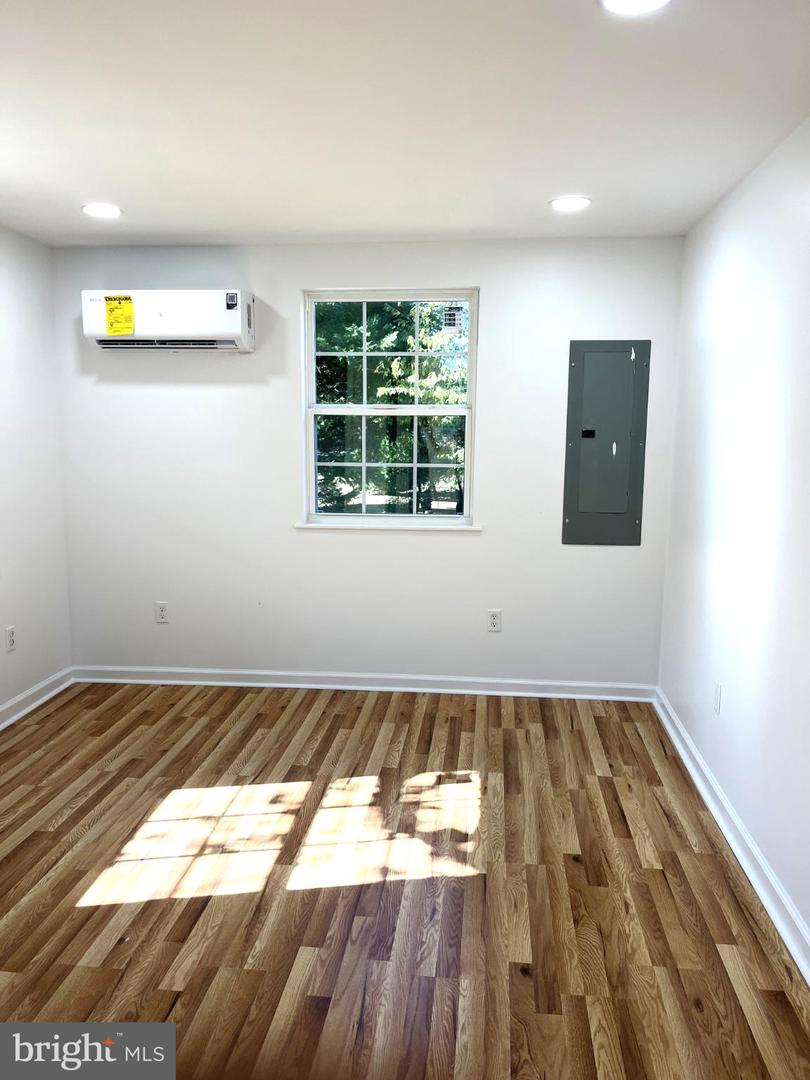 7060 FREDERICKS HALL RD, MINERAL, Virginia 23117, 2 Bedrooms Bedrooms, 6 Rooms Rooms,1 BathroomBathrooms,Residential,For sale,7060 FREDERICKS HALL RD,VALA2008748 MLS # VALA2008748