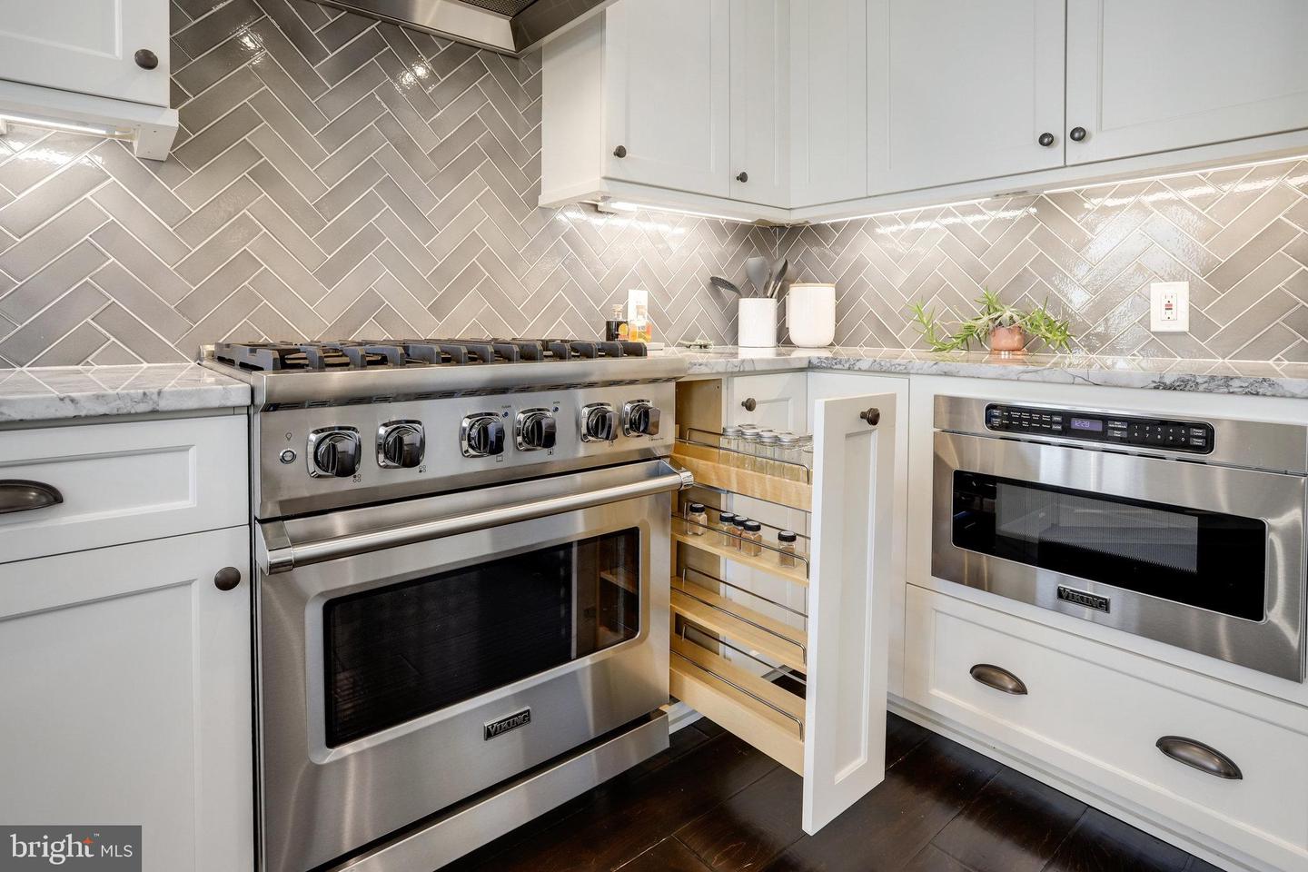 1000 NEW JERSEY AVE SE #1020, WASHINGTON, District Of Columbia 20003, 2 Bedrooms Bedrooms, ,2 BathroomsBathrooms,Residential,For sale,1000 NEW JERSEY AVE SE #1020,DCDC2227764 MLS # DCDC2227764