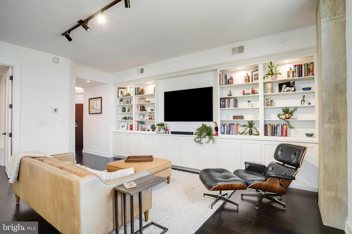 1000 NEW JERSEY AVE SE #1020, WASHINGTON, District Of Columbia 20003, 2 Bedrooms Bedrooms, ,2 BathroomsBathrooms,Residential,For sale,1000 NEW JERSEY AVE SE #1020,DCDC2227764 MLS # DCDC2227764