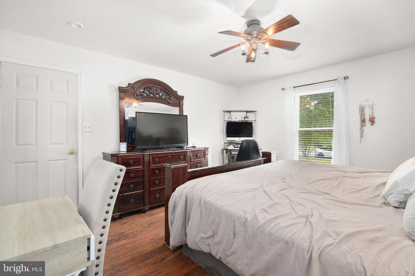 10304 BAYBERRY LN, SPOTSYLVANIA, Virginia 22553, 3 Bedrooms Bedrooms, 8 Rooms Rooms,2 BathroomsBathrooms,Residential,For sale,10304 BAYBERRY LN,VASP2037046 MLS # VASP2037046