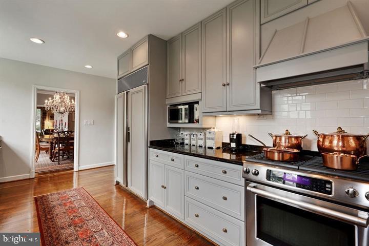 4920 PALISADE LN NW, WASHINGTON, District Of Columbia 20016, 6 Bedrooms Bedrooms, 22 Rooms Rooms,5 BathroomsBathrooms,Residential,For sale,4920 PALISADE LN NW,DCDC2227770 MLS # DCDC2227770