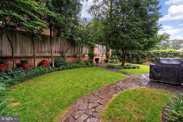 4920 PALISADE LN NW, WASHINGTON, District Of Columbia 20016, 6 Bedrooms Bedrooms, 22 Rooms Rooms,5 BathroomsBathrooms,Residential,For sale,4920 PALISADE LN NW,DCDC2227770 MLS # DCDC2227770