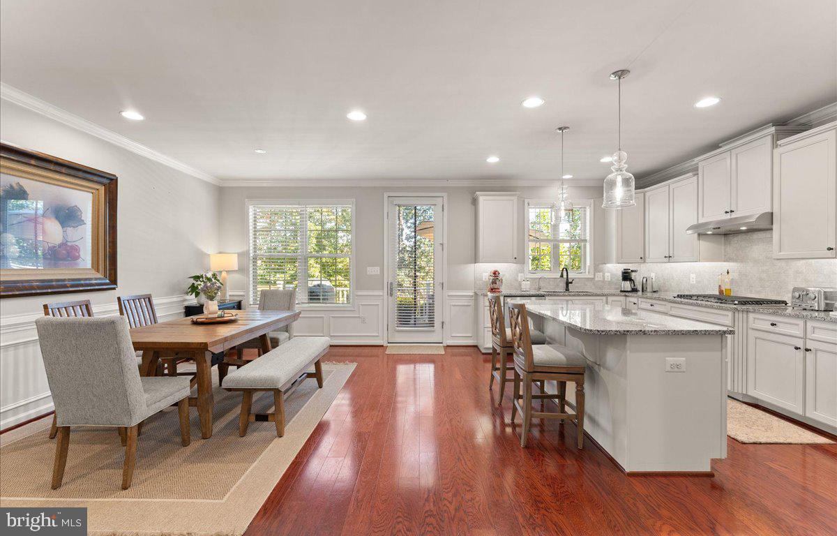 6617 BARTRAMS FOREST LN, HAYMARKET, Virginia 20169, 3 Bedrooms Bedrooms, ,2 BathroomsBathrooms,Residential,For sale,6617 BARTRAMS FOREST LN,VAPW2106328 MLS # VAPW2106328