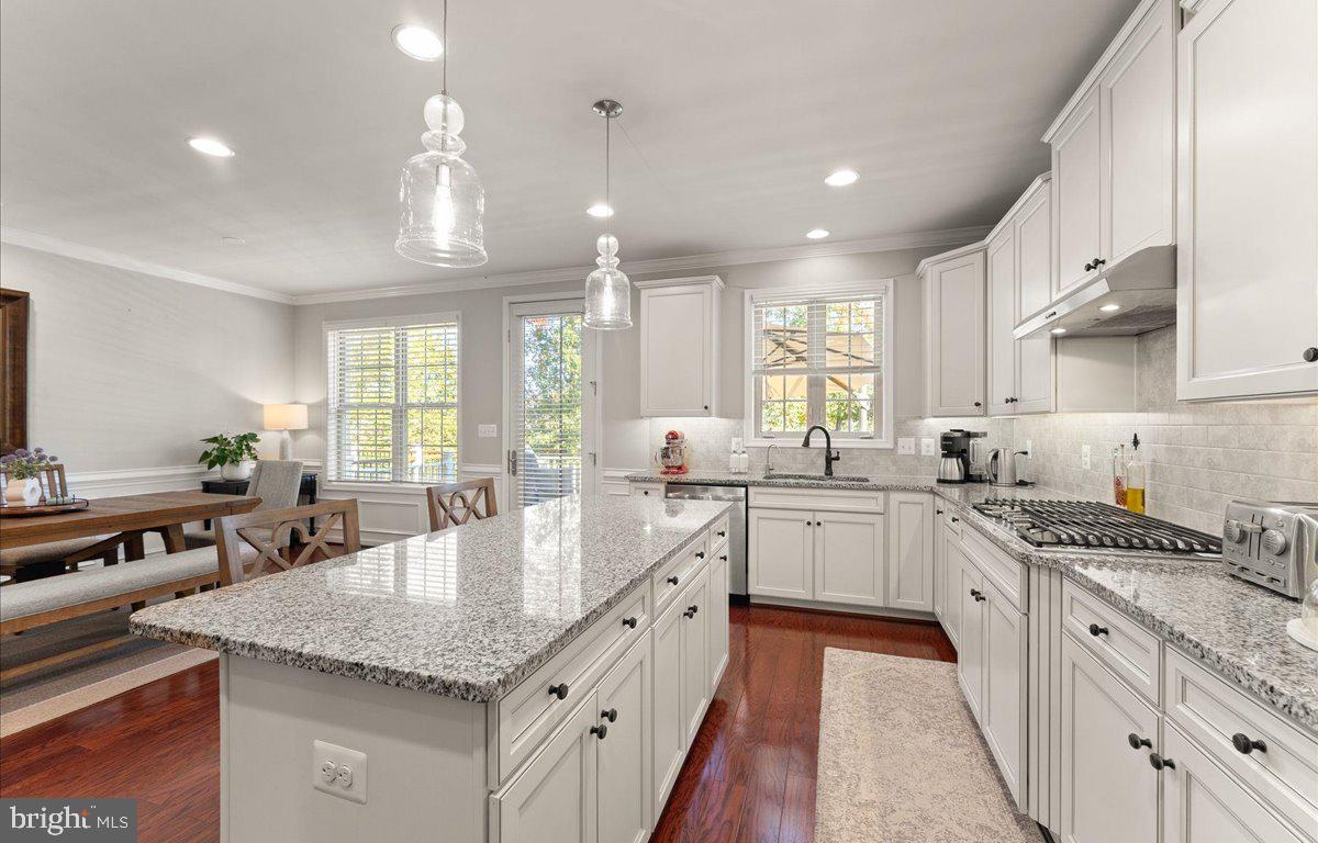 6617 BARTRAMS FOREST LN, HAYMARKET, Virginia 20169, 3 Bedrooms Bedrooms, ,2 BathroomsBathrooms,Residential,For sale,6617 BARTRAMS FOREST LN,VAPW2106328 MLS # VAPW2106328