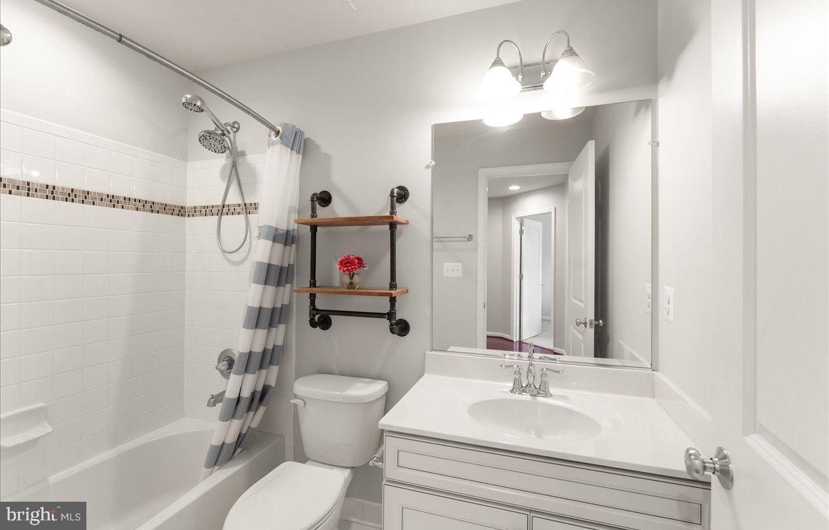 6617 BARTRAMS FOREST LN, HAYMARKET, Virginia 20169, 3 Bedrooms Bedrooms, ,2 BathroomsBathrooms,Residential,For sale,6617 BARTRAMS FOREST LN,VAPW2106328 MLS # VAPW2106328