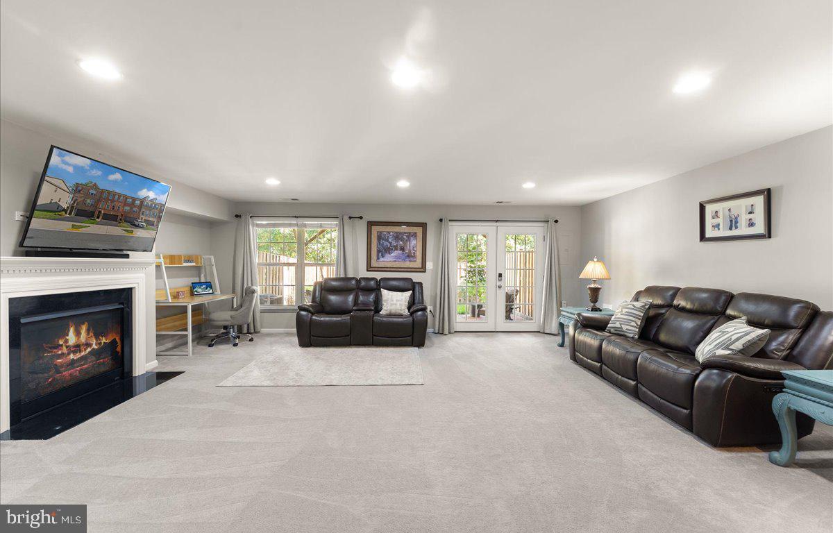 6617 BARTRAMS FOREST LN, HAYMARKET, Virginia 20169, 3 Bedrooms Bedrooms, ,2 BathroomsBathrooms,Residential,For sale,6617 BARTRAMS FOREST LN,VAPW2106328 MLS # VAPW2106328