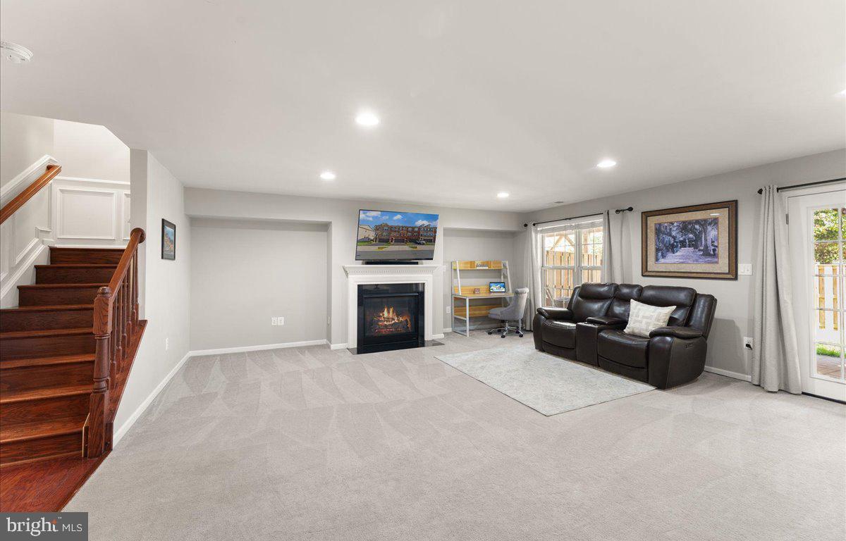 6617 BARTRAMS FOREST LN, HAYMARKET, Virginia 20169, 3 Bedrooms Bedrooms, ,2 BathroomsBathrooms,Residential,For sale,6617 BARTRAMS FOREST LN,VAPW2106328 MLS # VAPW2106328