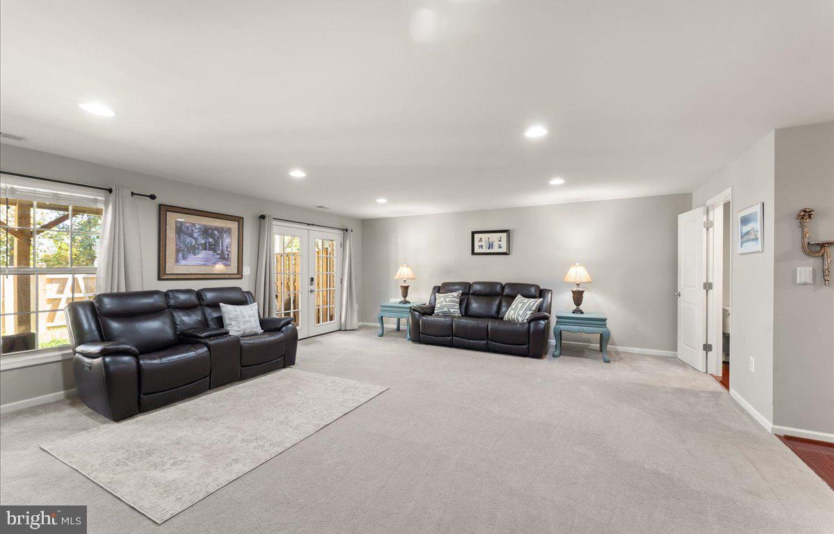 6617 BARTRAMS FOREST LN, HAYMARKET, Virginia 20169, 3 Bedrooms Bedrooms, ,2 BathroomsBathrooms,Residential,For sale,6617 BARTRAMS FOREST LN,VAPW2106328 MLS # VAPW2106328