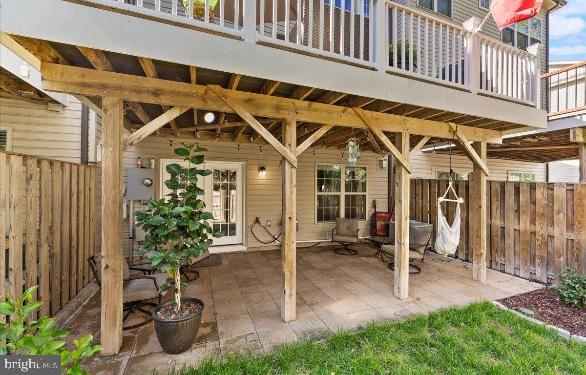 6617 BARTRAMS FOREST LN, HAYMARKET, Virginia 20169, 3 Bedrooms Bedrooms, ,2 BathroomsBathrooms,Residential,For sale,6617 BARTRAMS FOREST LN,VAPW2106328 MLS # VAPW2106328