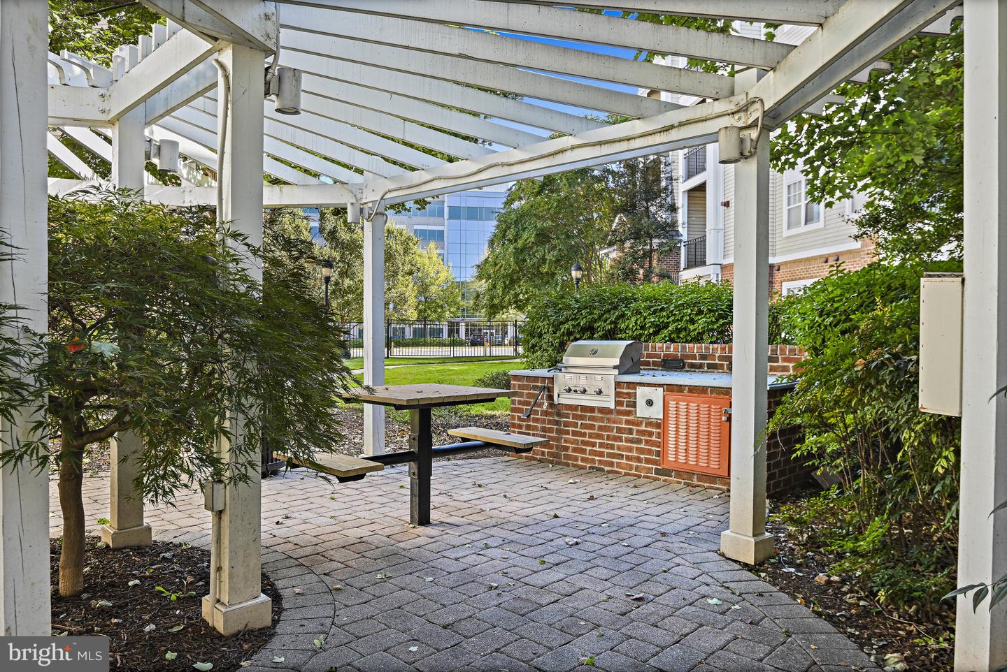 12945 CENTRE PARK CIR #208, HERNDON, Virginia 20171, 1 Bedroom Bedrooms, ,1 BathroomBathrooms,Residential,For sale,12945 CENTRE PARK CIR #208,VAFX2275230 MLS # VAFX2275230