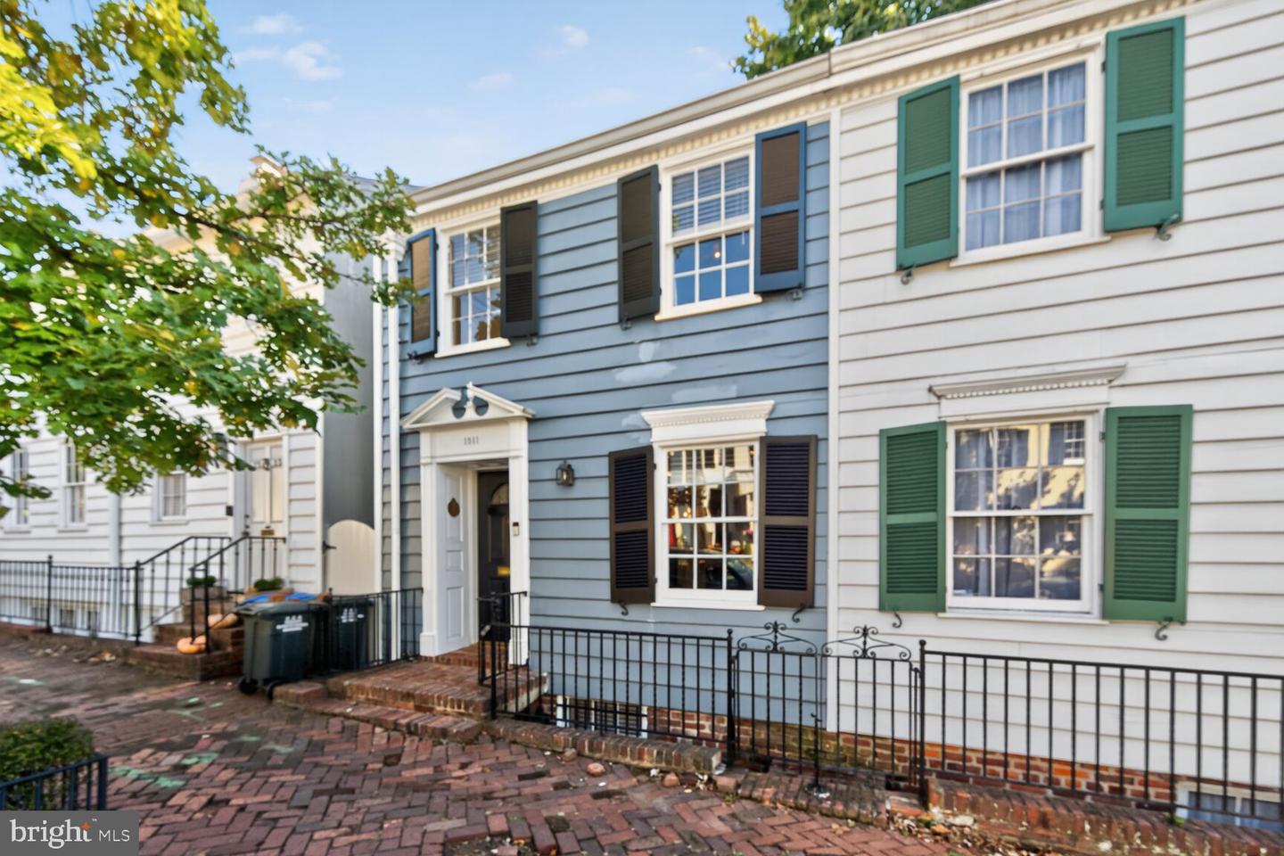 1511 34TH ST NW, WASHINGTON, District Of Columbia 20007, 4 Bedrooms Bedrooms, ,3 BathroomsBathrooms,Residential,For sale,1511 34TH ST NW,DCDC2227782 MLS # DCDC2227782