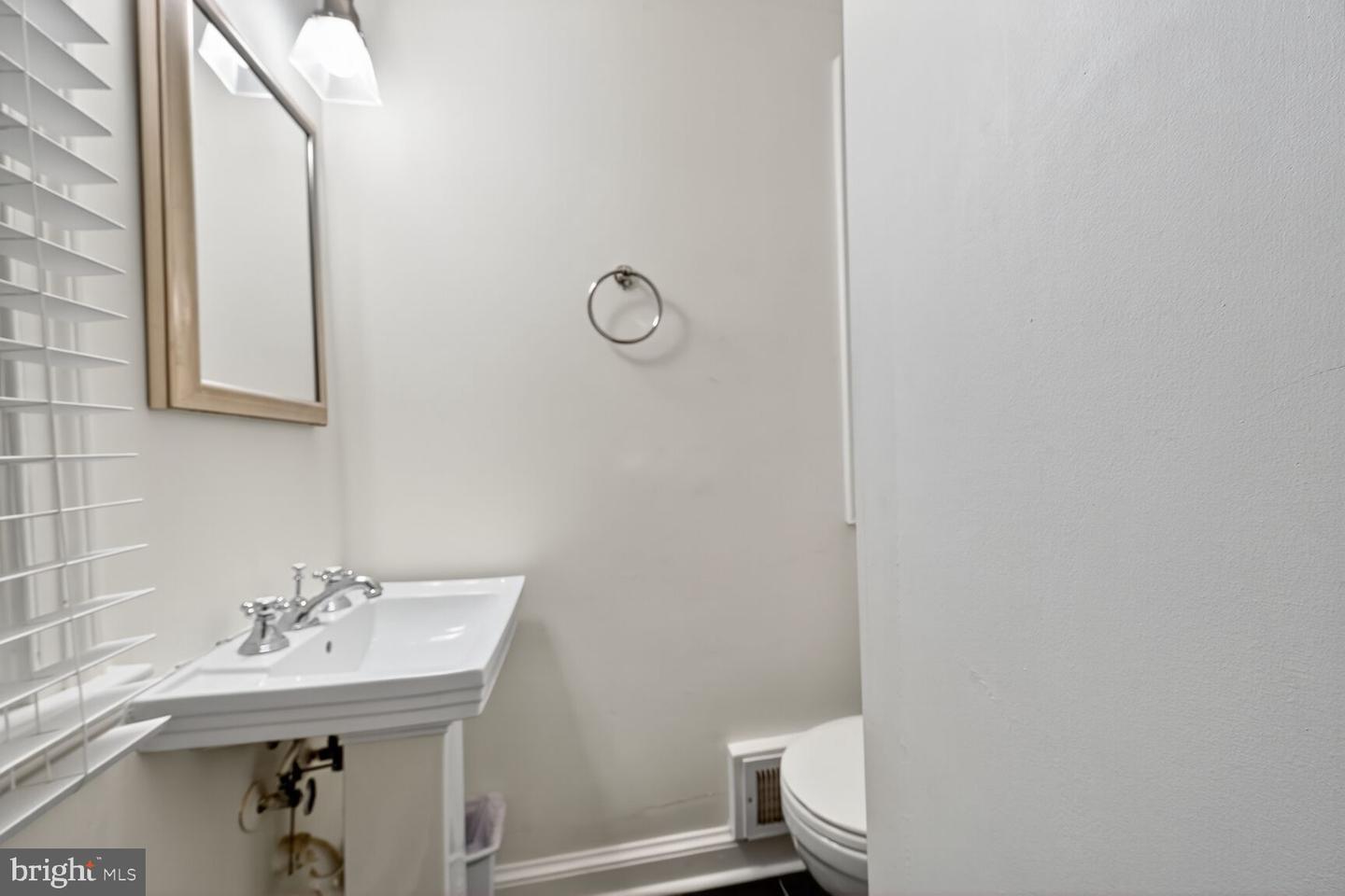 1511 34TH ST NW, WASHINGTON, District Of Columbia 20007, 4 Bedrooms Bedrooms, ,3 BathroomsBathrooms,Residential,For sale,1511 34TH ST NW,DCDC2227782 MLS # DCDC2227782