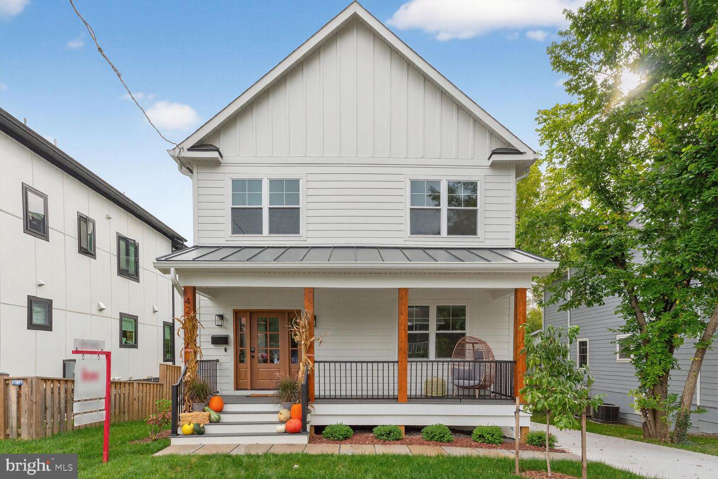 423 N CLEVELAND ST, ARLINGTON, Virginia 22201, 5 Bedrooms Bedrooms, ,5 BathroomsBathrooms,Residential,For sale,423 N CLEVELAND ST,VAAR2065148 MLS # VAAR2065148