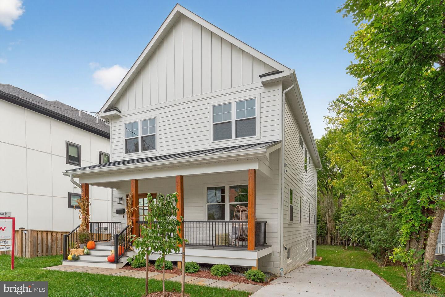 423 N CLEVELAND ST, ARLINGTON, Virginia 22201, 5 Bedrooms Bedrooms, ,5 BathroomsBathrooms,Residential,For sale,423 N CLEVELAND ST,VAAR2065148 MLS # VAAR2065148