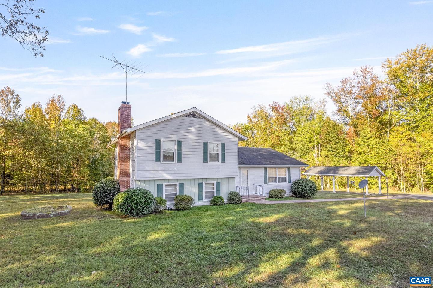243 WILMINGTON RD, PALMYRA, Virginia 22963, 4 Bedrooms Bedrooms, ,2 BathroomsBathrooms,Residential,For sale,243 WILMINGTON RD,670185 MLS # 670185
