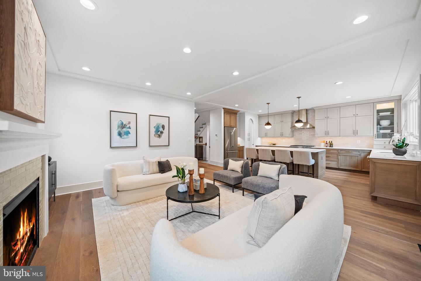 2133 N OAKLAND ST, ARLINGTON, Virginia 22207, 4 Bedrooms Bedrooms, ,4 BathroomsBathrooms,Residential,For sale,2133 N OAKLAND ST,VAAR2065150 MLS # VAAR2065150