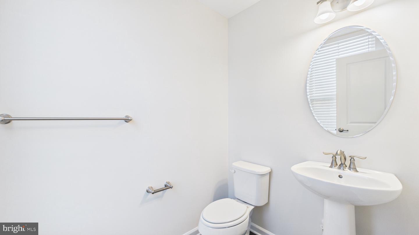 8909 FOXWAY RIDGE LN, MANASSAS, Virginia 20110, 4 Bedrooms Bedrooms, ,3 BathroomsBathrooms,Residential,For sale,8909 FOXWAY RIDGE LN,VAPW2106338 MLS # VAPW2106338