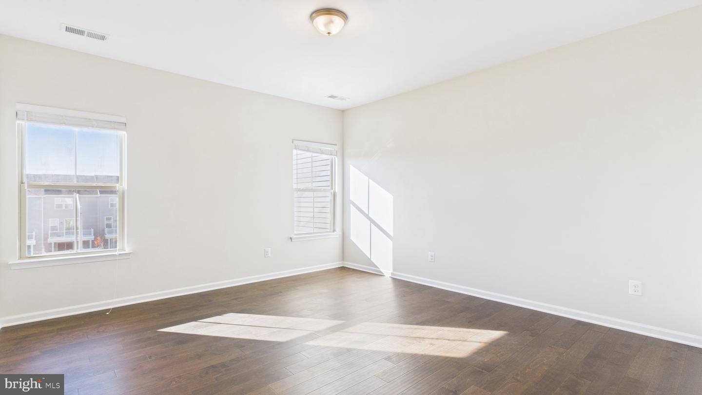 8909 FOXWAY RIDGE LN, MANASSAS, Virginia 20110, 4 Bedrooms Bedrooms, ,3 BathroomsBathrooms,Residential,For sale,8909 FOXWAY RIDGE LN,VAPW2106338 MLS # VAPW2106338
