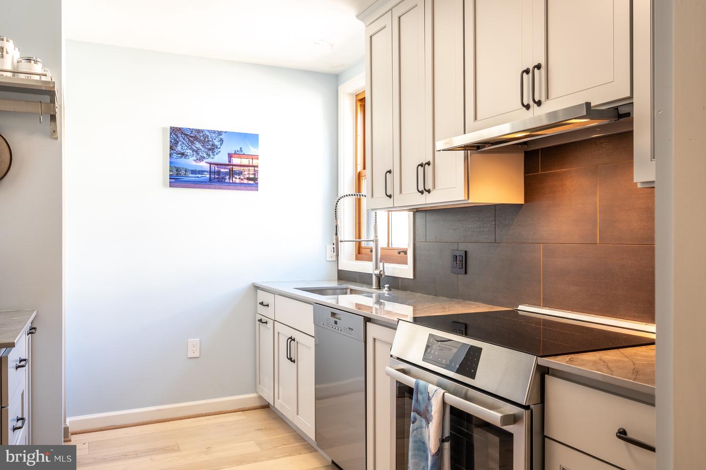 411 S COLUMBUS ST #8, ALEXANDRIA, Virginia 22314, 1 Bedroom Bedrooms, ,1 BathroomBathrooms,Residential,For sale,411 S COLUMBUS ST #8,VAAX2051006 MLS # VAAX2051006