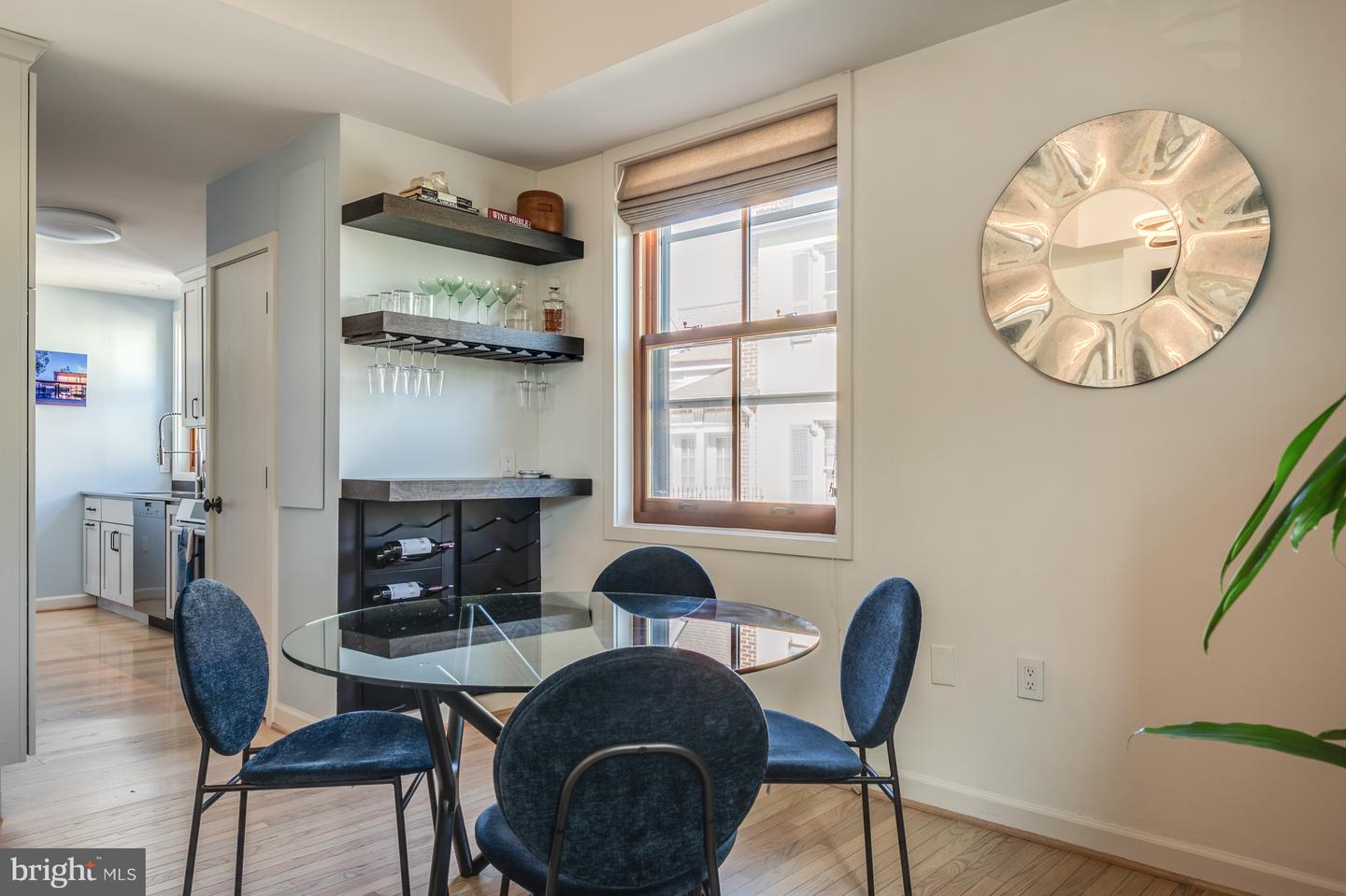 411 S COLUMBUS ST #8, ALEXANDRIA, Virginia 22314, 1 Bedroom Bedrooms, ,1 BathroomBathrooms,Residential,For sale,411 S COLUMBUS ST #8,VAAX2051006 MLS # VAAX2051006