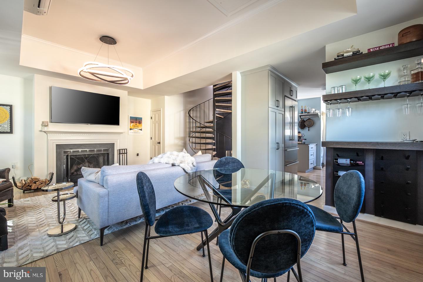 411 S COLUMBUS ST #8, ALEXANDRIA, Virginia 22314, 1 Bedroom Bedrooms, ,1 BathroomBathrooms,Residential,For sale,411 S COLUMBUS ST #8,VAAX2051006 MLS # VAAX2051006