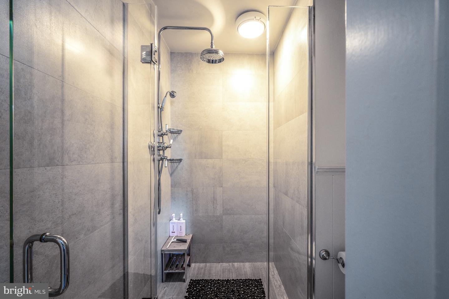 411 S COLUMBUS ST #8, ALEXANDRIA, Virginia 22314, 1 Bedroom Bedrooms, ,1 BathroomBathrooms,Residential,For sale,411 S COLUMBUS ST #8,VAAX2051006 MLS # VAAX2051006