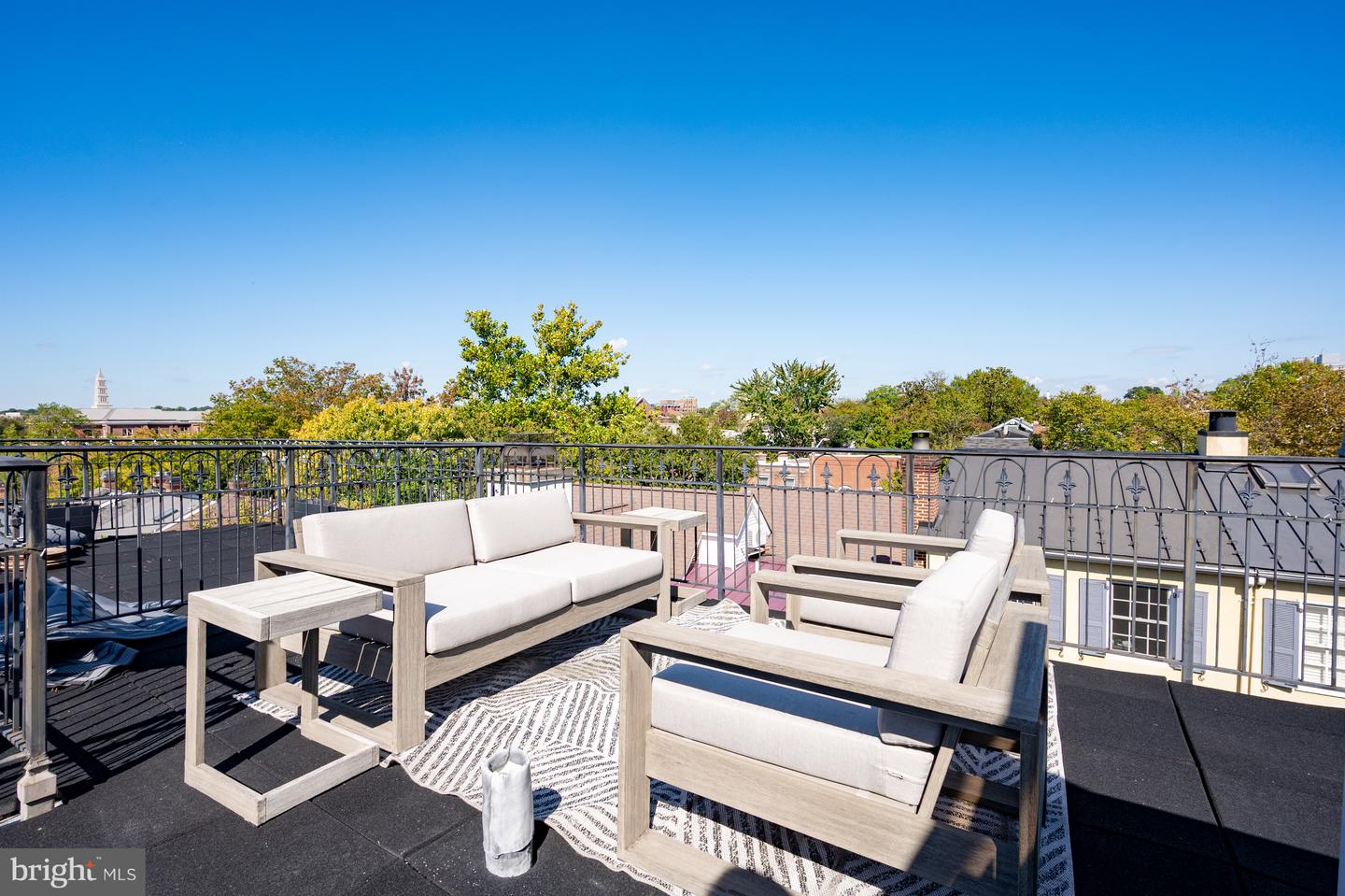 411 S COLUMBUS ST #8, ALEXANDRIA, Virginia 22314, 1 Bedroom Bedrooms, ,1 BathroomBathrooms,Residential,For sale,411 S COLUMBUS ST #8,VAAX2051006 MLS # VAAX2051006