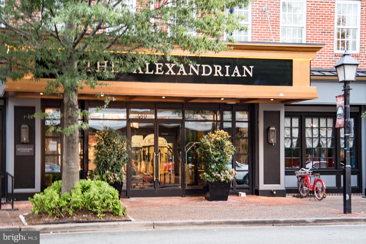 411 S COLUMBUS ST #8, ALEXANDRIA, Virginia 22314, 1 Bedroom Bedrooms, ,1 BathroomBathrooms,Residential,For sale,411 S COLUMBUS ST #8,VAAX2051006 MLS # VAAX2051006