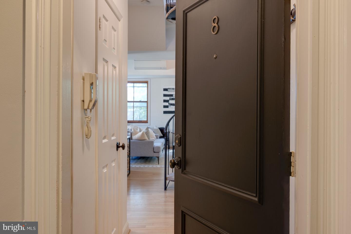 411 S COLUMBUS ST #8, ALEXANDRIA, Virginia 22314, 1 Bedroom Bedrooms, ,1 BathroomBathrooms,Residential,For sale,411 S COLUMBUS ST #8,VAAX2051006 MLS # VAAX2051006
