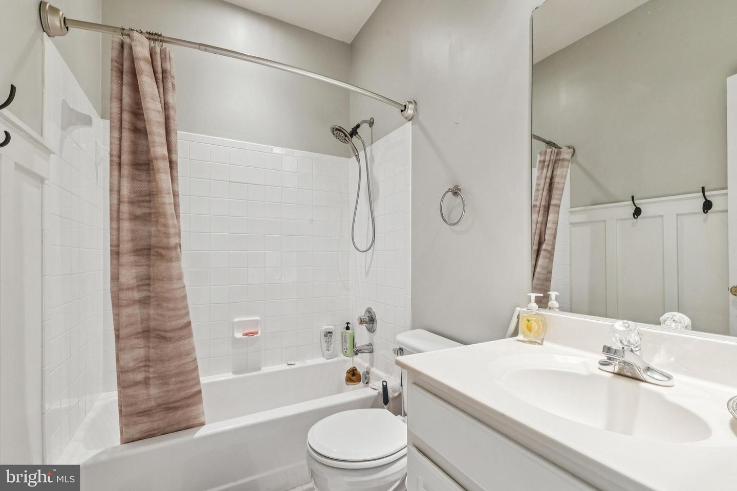 1148 KEOKUK TER NE, LEESBURG, Virginia 20176, 3 Bedrooms Bedrooms, ,3 BathroomsBathrooms,Residential,For sale,1148 KEOKUK TER NE,VALO2109232 MLS # VALO2109232