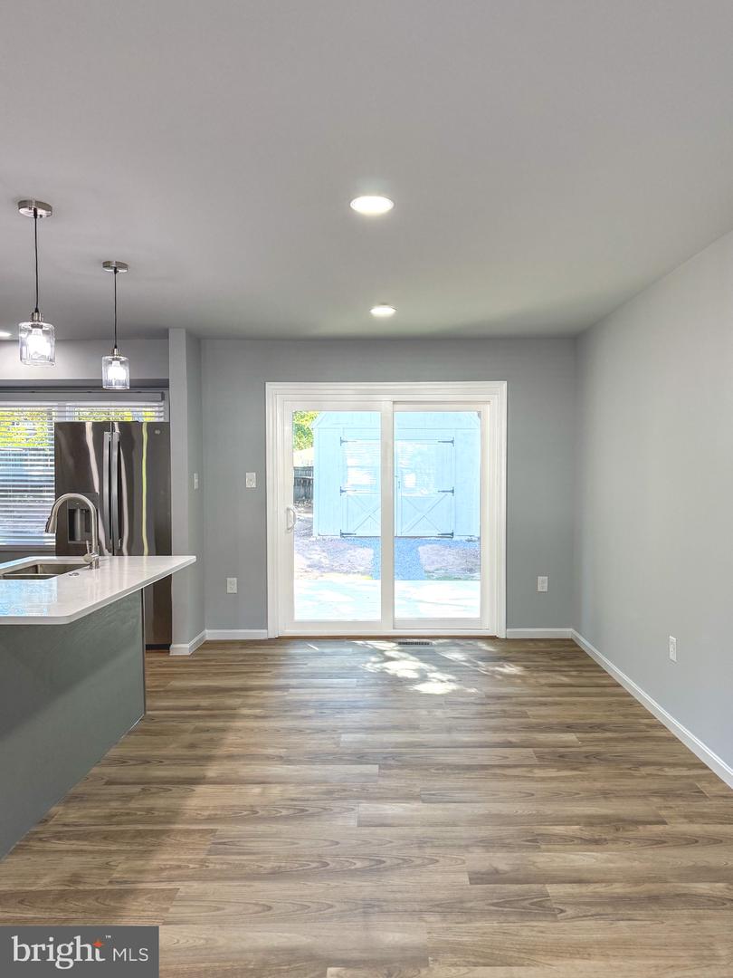 9274 BAYBERRY AVE, MANASSAS, Virginia 20110, 4 Bedrooms Bedrooms, ,3 BathroomsBathrooms,Residential,For sale,9274 BAYBERRY AVE,VAMN2009528 MLS # VAMN2009528