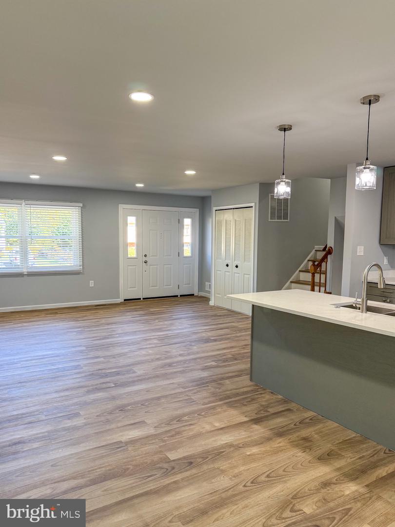 9274 BAYBERRY AVE, MANASSAS, Virginia 20110, 4 Bedrooms Bedrooms, ,3 BathroomsBathrooms,Residential,For sale,9274 BAYBERRY AVE,VAMN2009528 MLS # VAMN2009528