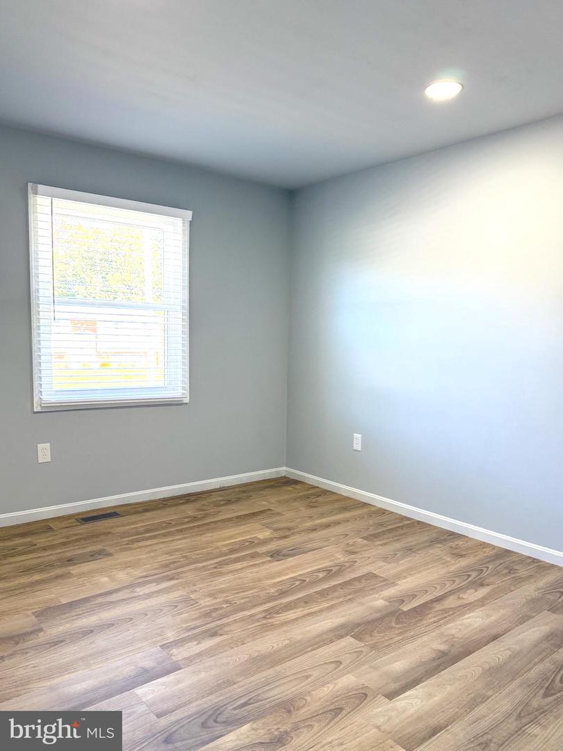 9274 BAYBERRY AVE, MANASSAS, Virginia 20110, 4 Bedrooms Bedrooms, ,3 BathroomsBathrooms,Residential,For sale,9274 BAYBERRY AVE,VAMN2009528 MLS # VAMN2009528