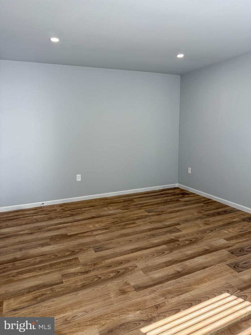 9274 BAYBERRY AVE, MANASSAS, Virginia 20110, 4 Bedrooms Bedrooms, ,3 BathroomsBathrooms,Residential,For sale,9274 BAYBERRY AVE,VAMN2009528 MLS # VAMN2009528