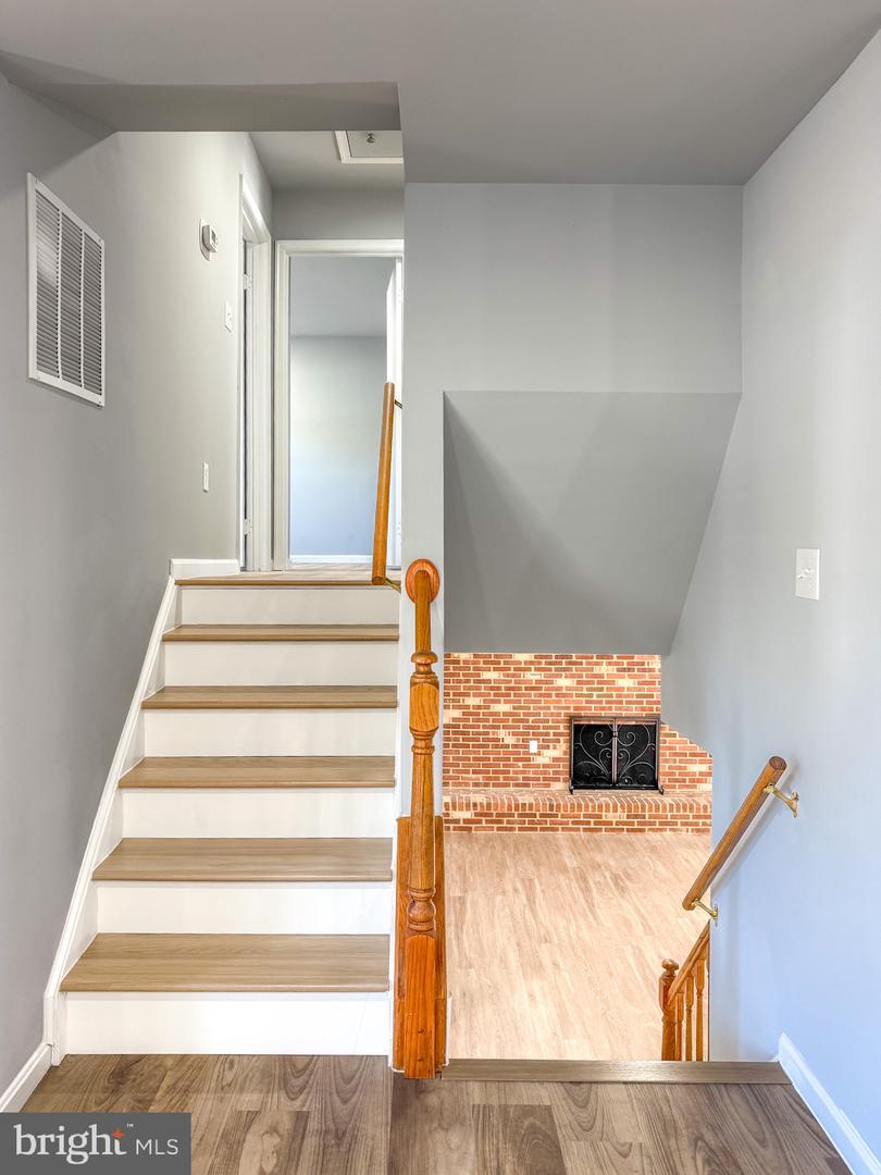 9274 BAYBERRY AVE, MANASSAS, Virginia 20110, 4 Bedrooms Bedrooms, ,3 BathroomsBathrooms,Residential,For sale,9274 BAYBERRY AVE,VAMN2009528 MLS # VAMN2009528