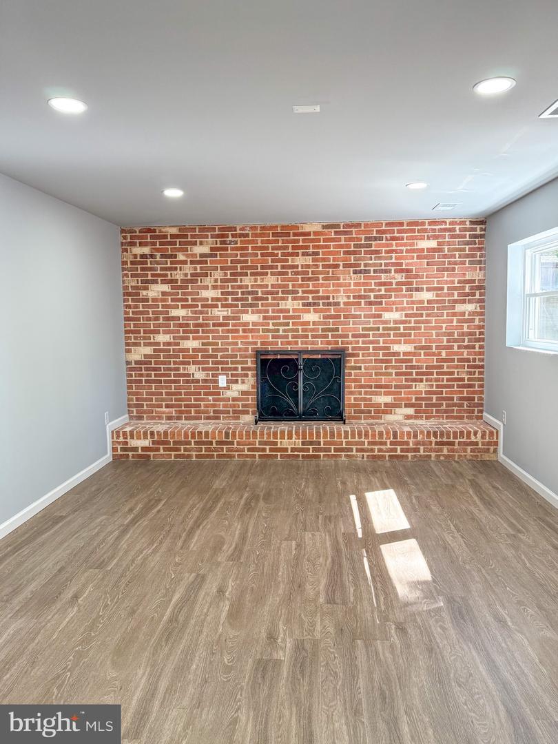 9274 BAYBERRY AVE, MANASSAS, Virginia 20110, 4 Bedrooms Bedrooms, ,3 BathroomsBathrooms,Residential,For sale,9274 BAYBERRY AVE,VAMN2009528 MLS # VAMN2009528