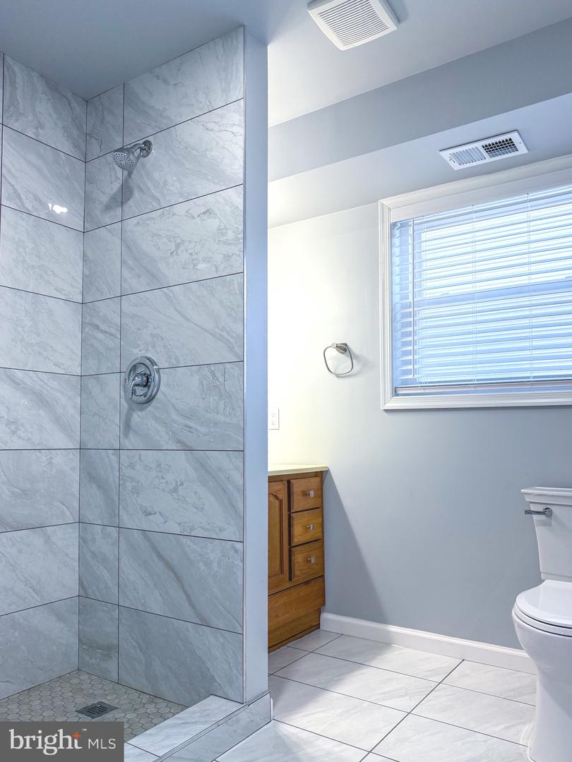 9274 BAYBERRY AVE, MANASSAS, Virginia 20110, 4 Bedrooms Bedrooms, ,3 BathroomsBathrooms,Residential,For sale,9274 BAYBERRY AVE,VAMN2009528 MLS # VAMN2009528