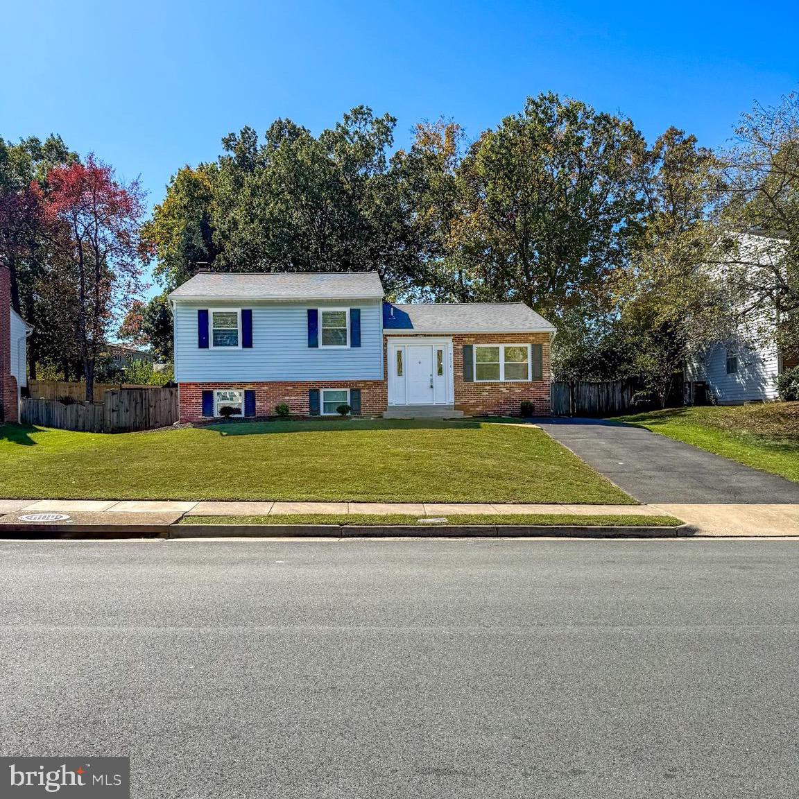 9274 BAYBERRY AVE, MANASSAS, Virginia 20110, 4 Bedrooms Bedrooms, ,3 BathroomsBathrooms,Residential,For sale,9274 BAYBERRY AVE,VAMN2009528 MLS # VAMN2009528
