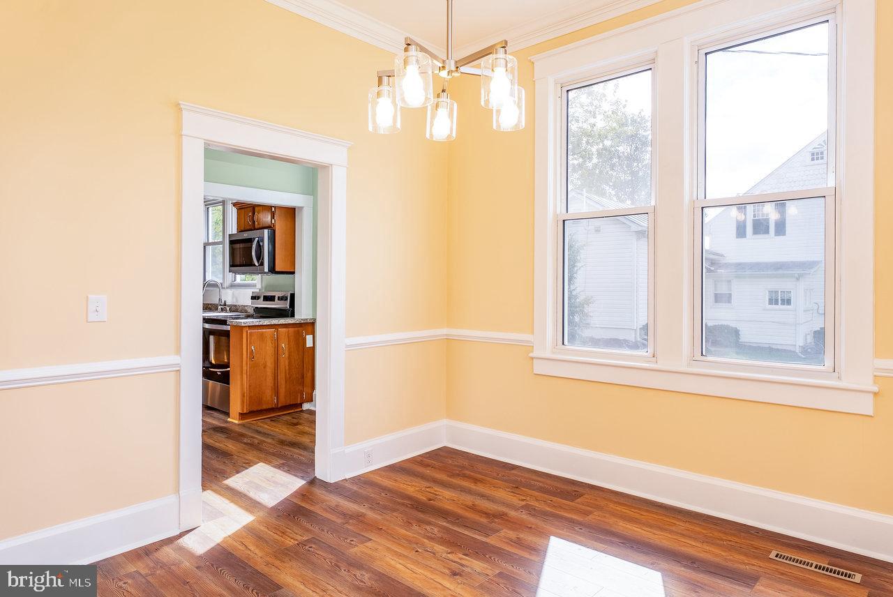 96 PARK AVE, GROTTOES, Virginia 24441, 3 Bedrooms Bedrooms, ,1 BathroomBathrooms,Residential,For sale,96 PARK AVE,VARO2002650 MLS # VARO2002650