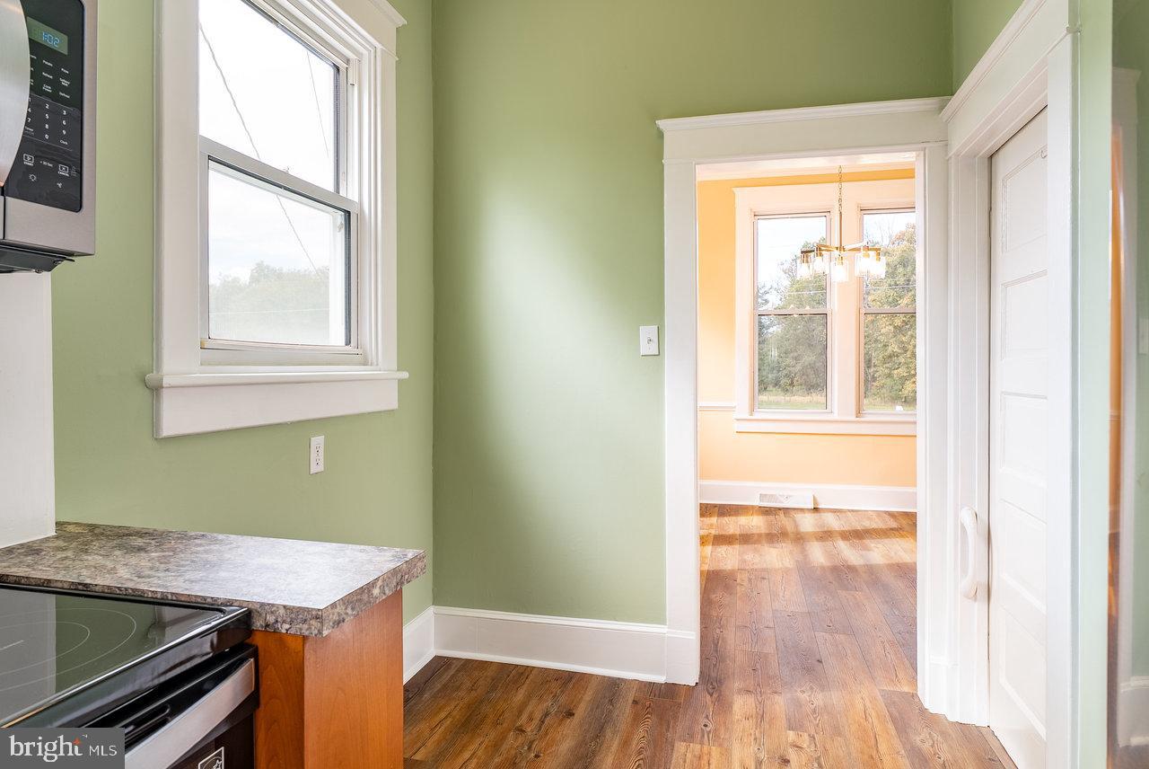 96 PARK AVE, GROTTOES, Virginia 24441, 3 Bedrooms Bedrooms, ,1 BathroomBathrooms,Residential,For sale,96 PARK AVE,VARO2002650 MLS # VARO2002650