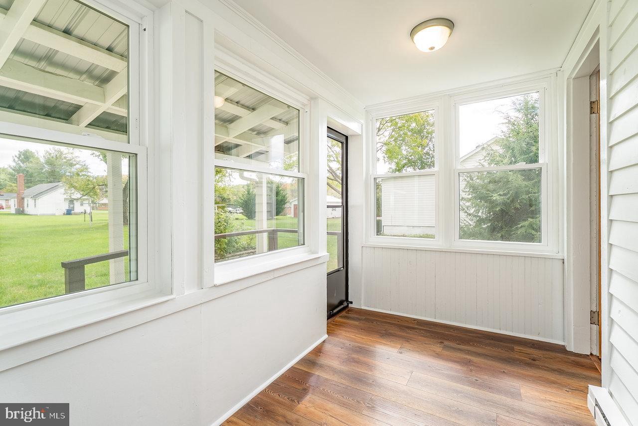 96 PARK AVE, GROTTOES, Virginia 24441, 3 Bedrooms Bedrooms, ,1 BathroomBathrooms,Residential,For sale,96 PARK AVE,VARO2002650 MLS # VARO2002650