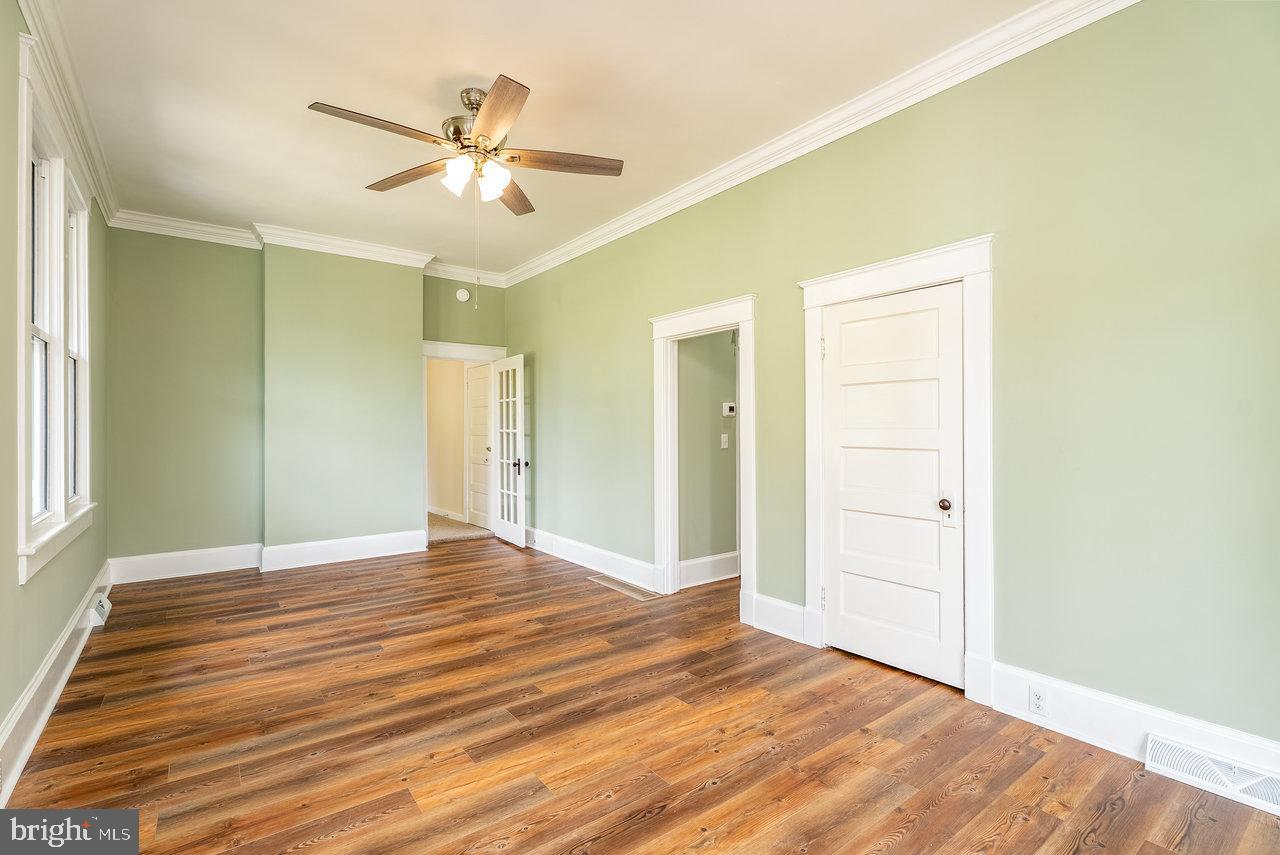 96 PARK AVE, GROTTOES, Virginia 24441, 3 Bedrooms Bedrooms, ,1 BathroomBathrooms,Residential,For sale,96 PARK AVE,VARO2002650 MLS # VARO2002650